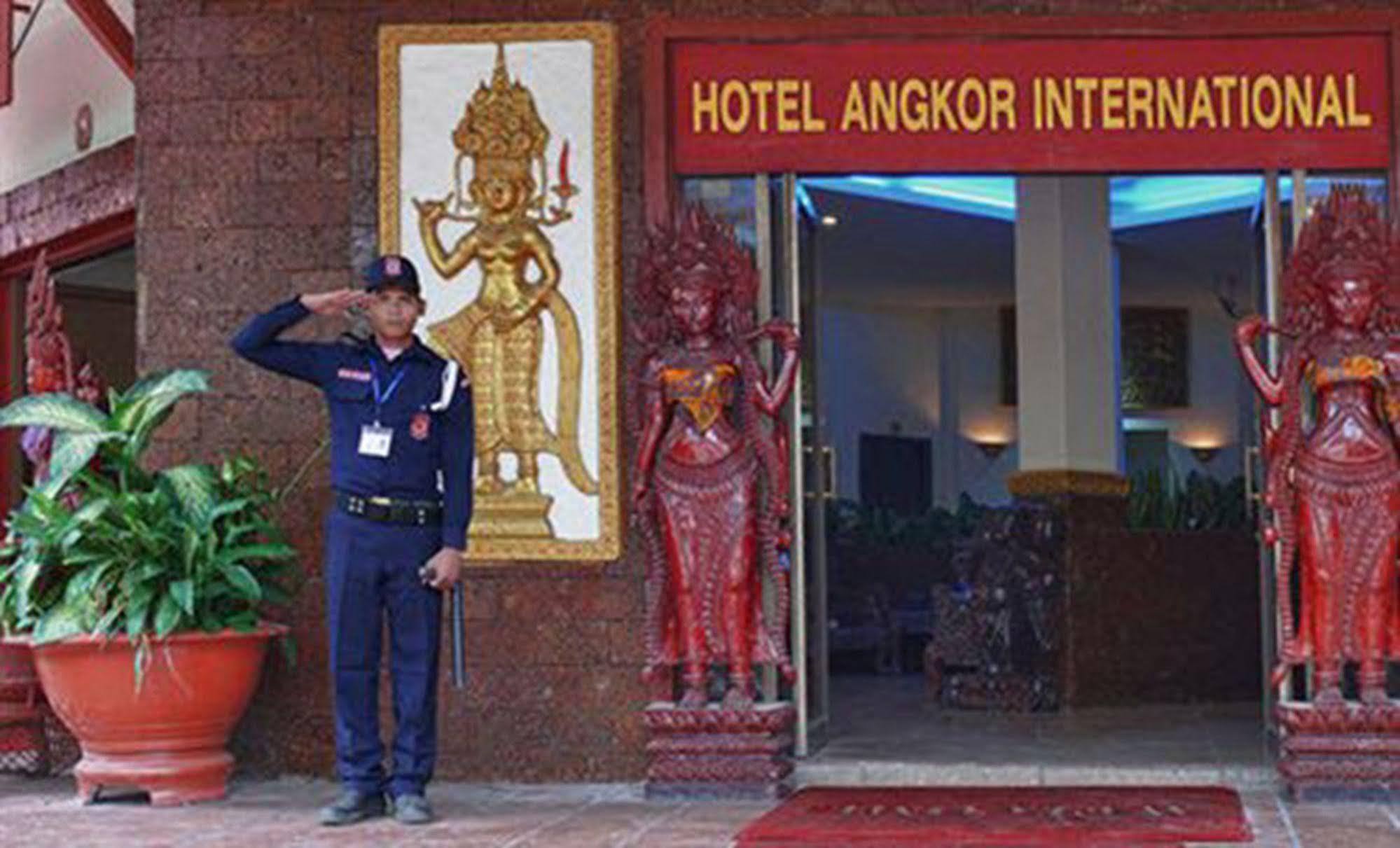 Angkor International Hotel Phnom Penh Exteriör bild